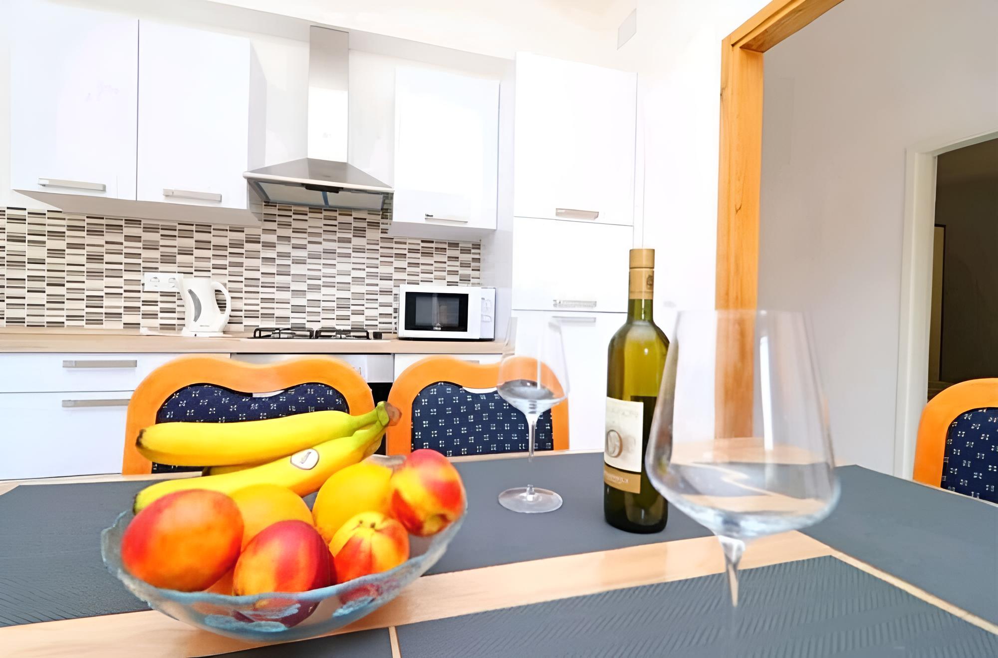 Apartment (Sunny - 50 m from sea - A2(4+1)) photo 2