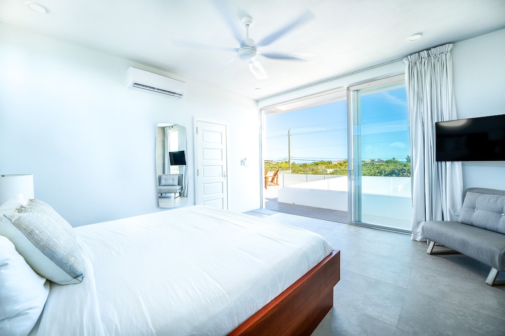 Luxury Villa, 2 Bedrooms photo 1