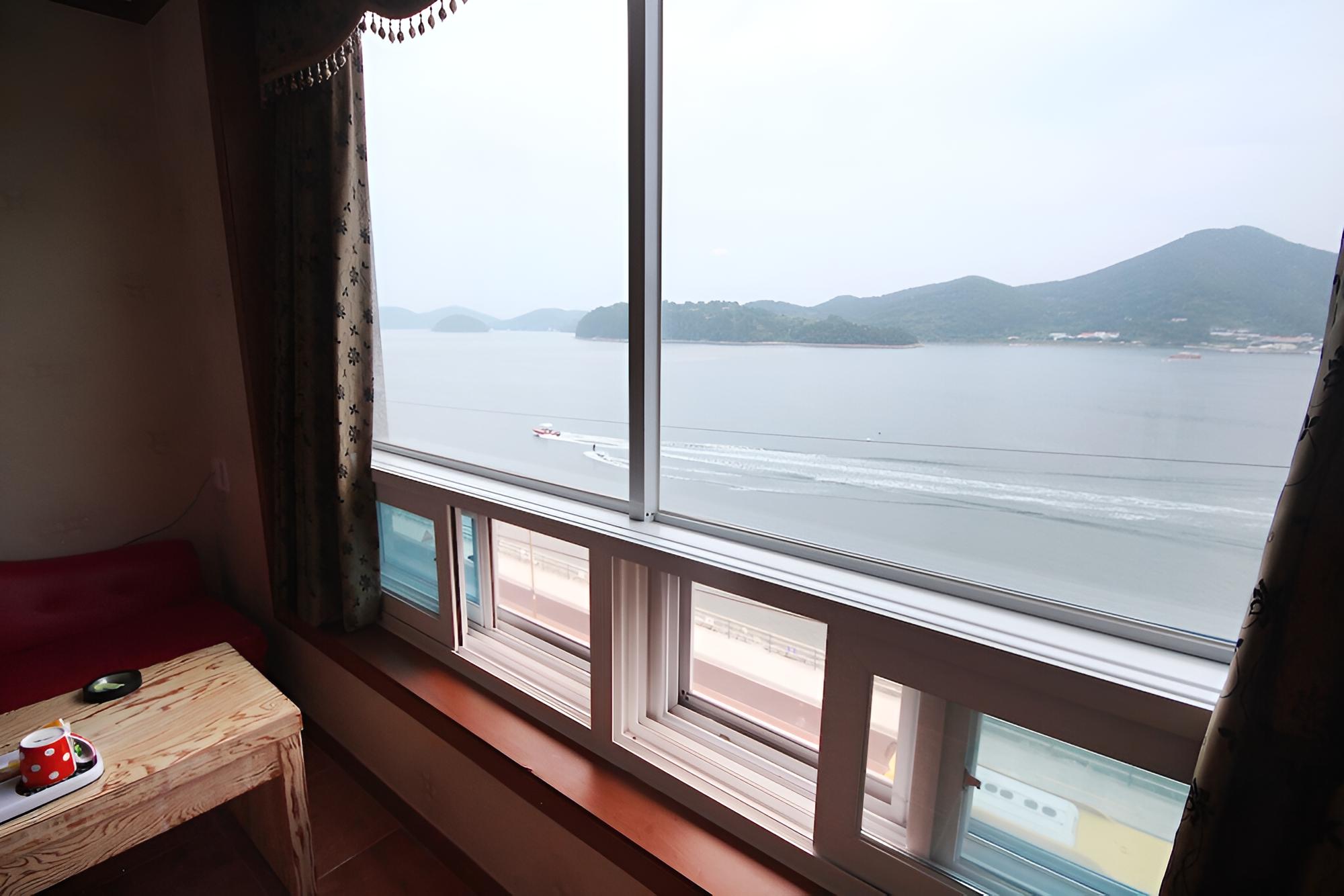 Room (Special Room with Sunset/Sunrise Ocea)