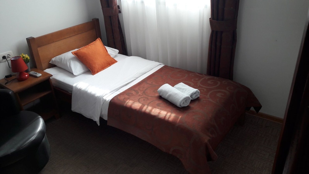 Classic Single Room