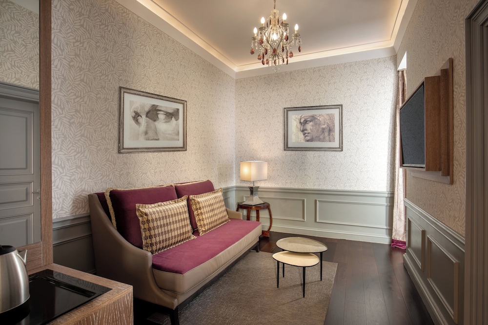 Gran Presidential Suite