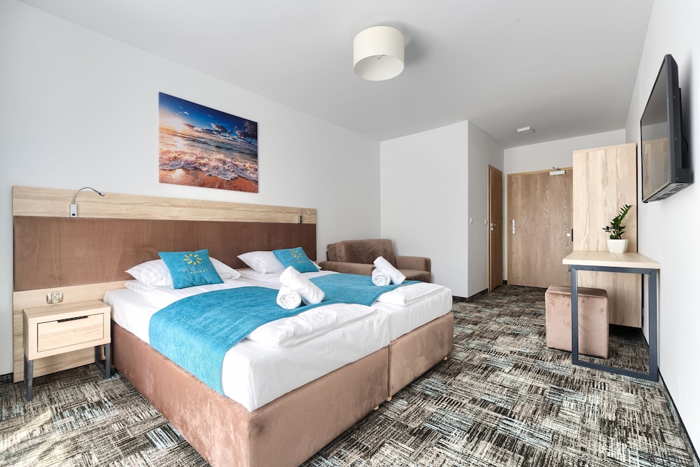Basic Triple Room, Multiple Beds