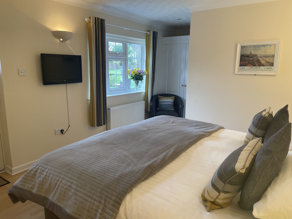 Superior Double or Twin Room, Ensuite photo 2