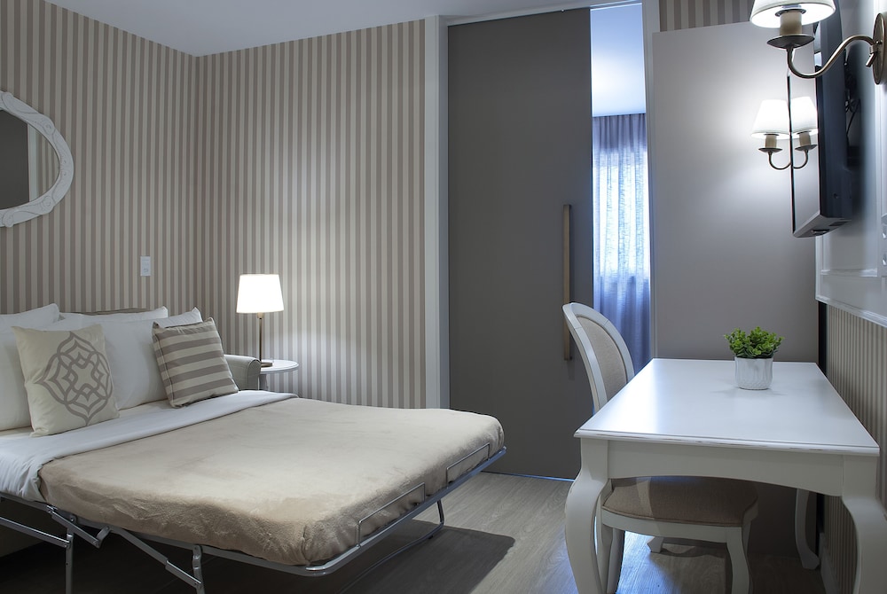 Standard Room - Photo 2