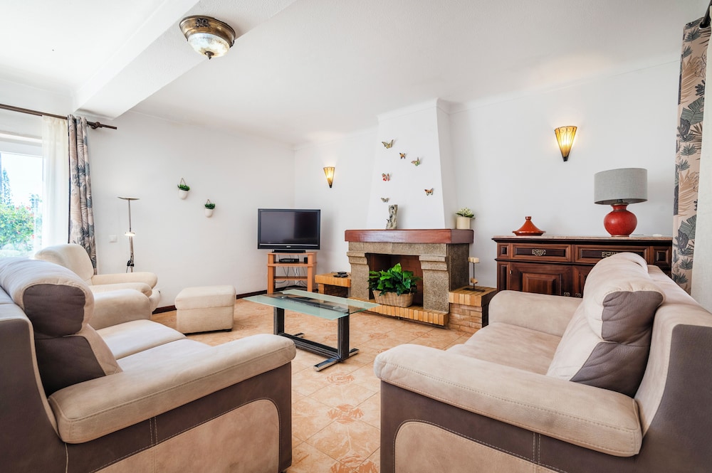 Family Townhome, 3 Bedrooms, Non Smoking, Private Pool