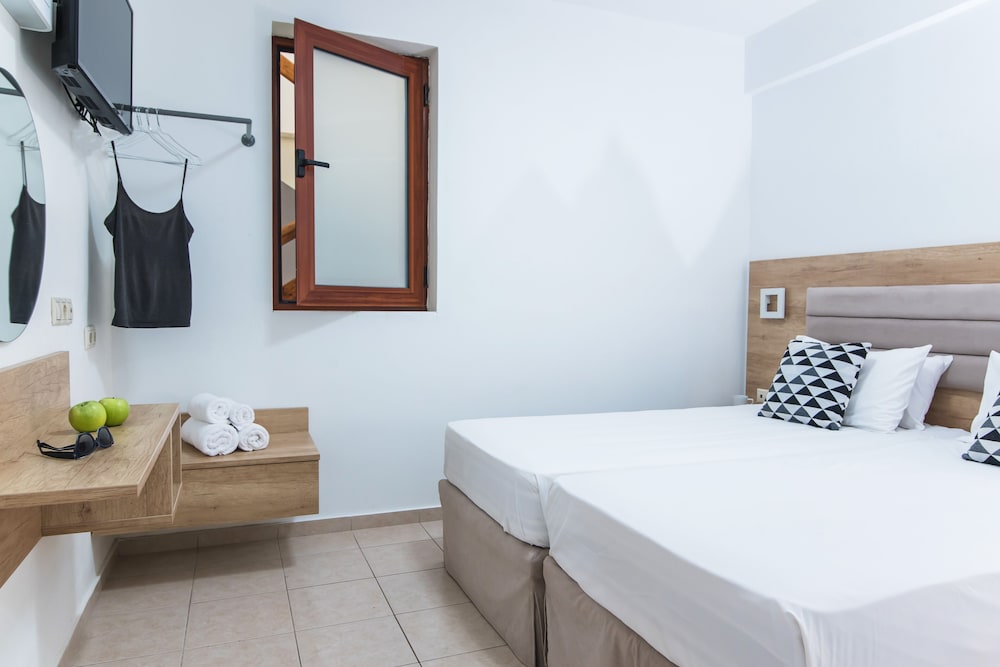 Superior Two Bedroom Apartment