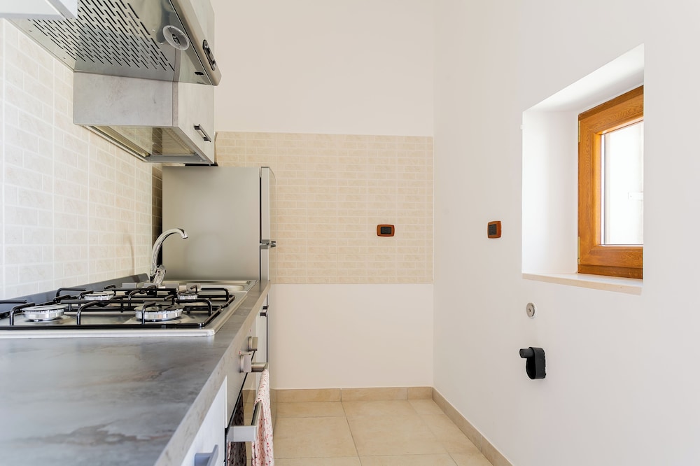 Apartment photo 2