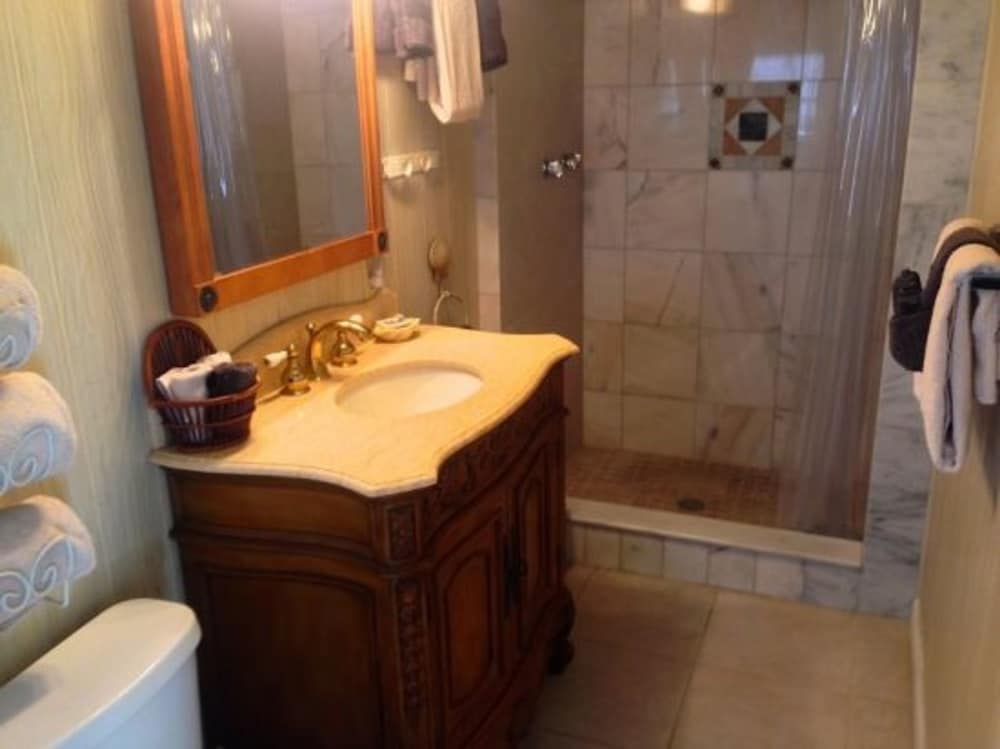 House, 1 Bedroom photo 2