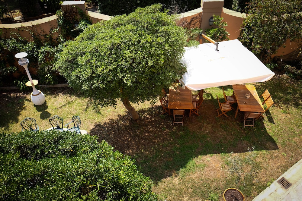 Double Room (External Bathroom) photo 2