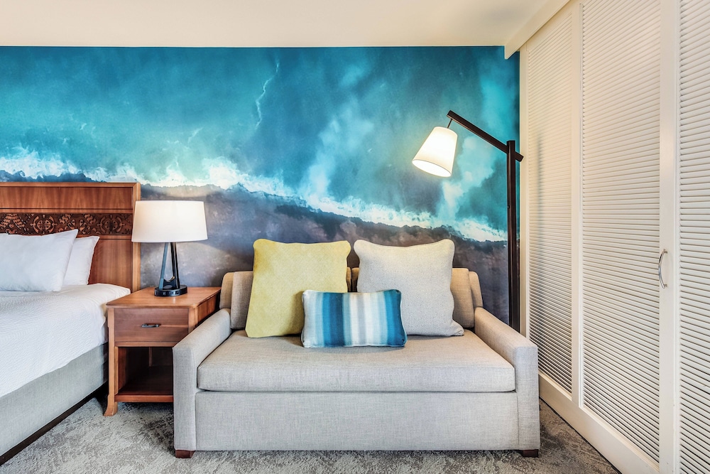 Room, 1 King Bed With Sofa Bed (Mobility Accessible, Transfer Shower)