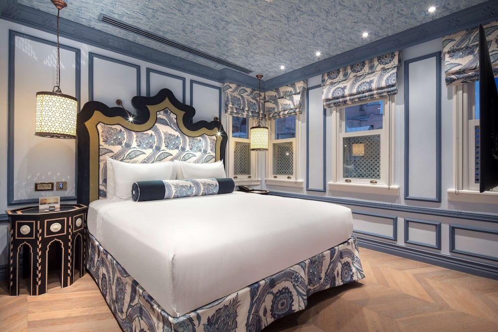 Room, Multiple Beds, Non Smoking (Carnation Mansion) photo 2