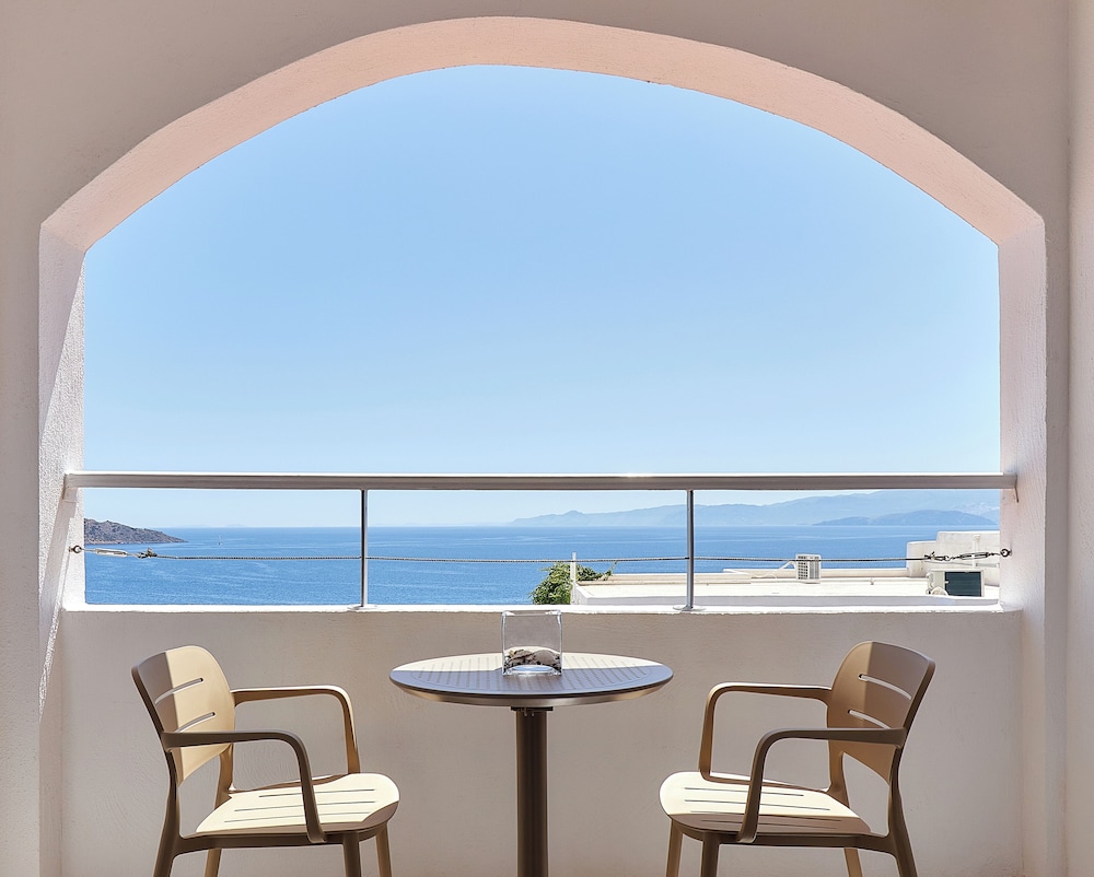 Family Room With Sea View