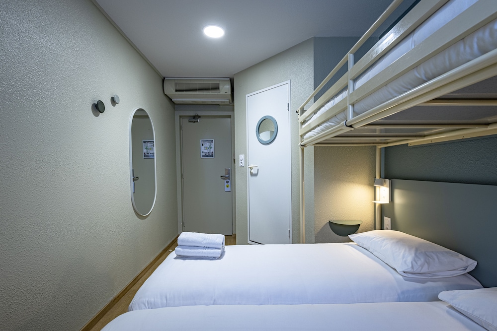 Triple Room (Mezzanine) photo 3
