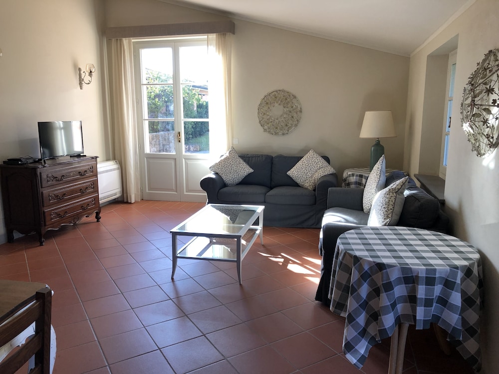 Apartment, 3 Bedrooms, 3 Bathrooms (Appartamento 9) photo 1