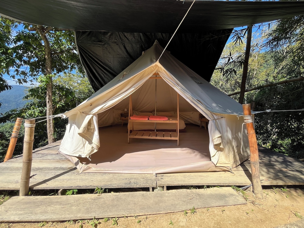 Basic Tent, Mountain View photo 1