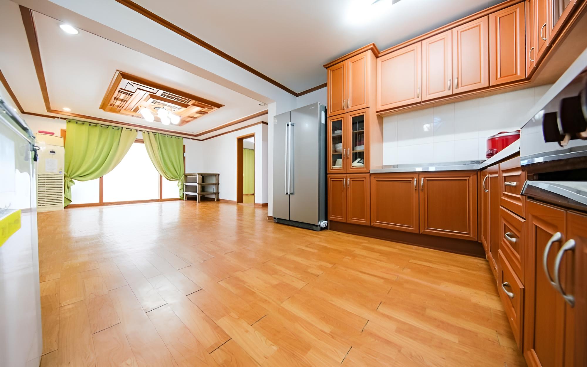 Room (Unshared House) photo 2