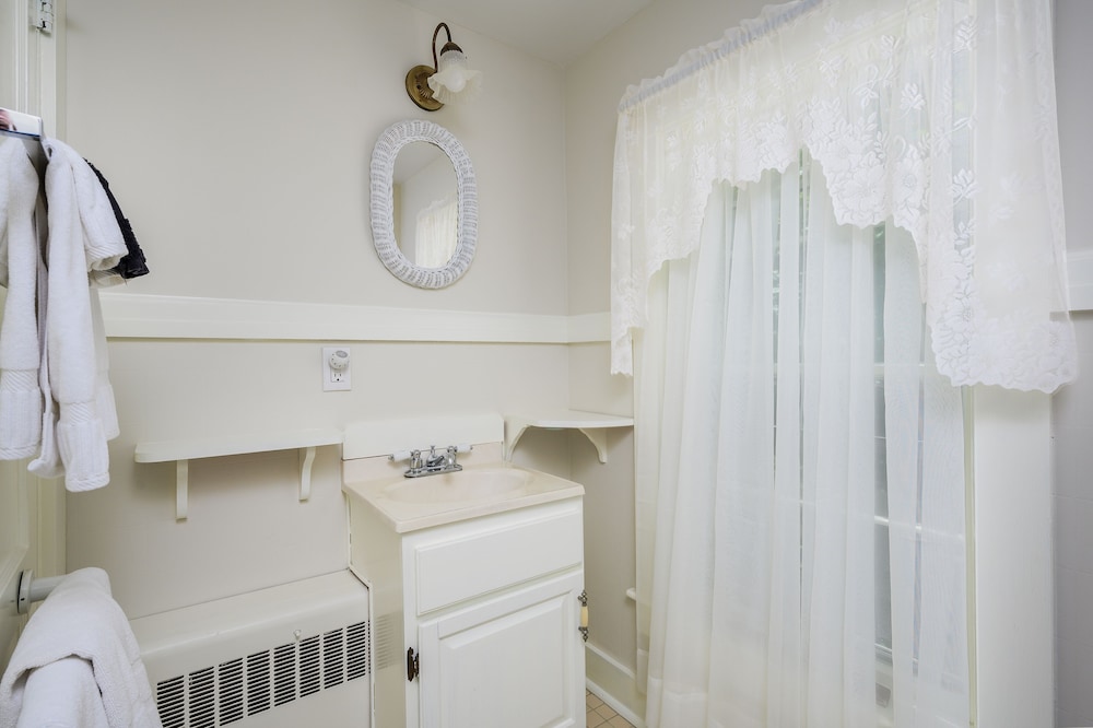 Room 5 photo 3