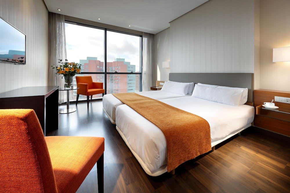 Superior Double or Twin Room thumbnail 5