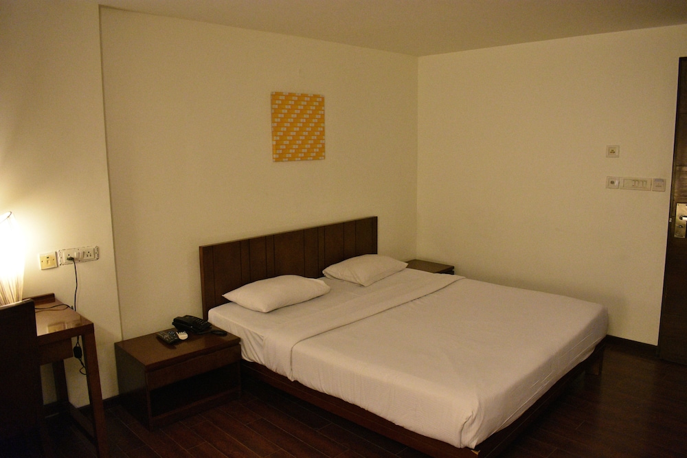 Premium Double Room, 1 King Bed photo 1