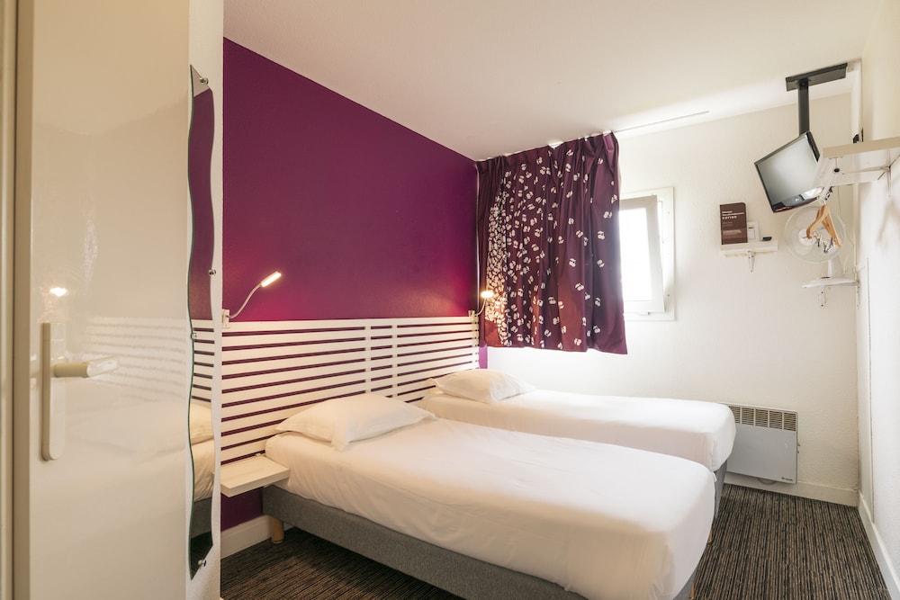 Standard Twin Room photo 1