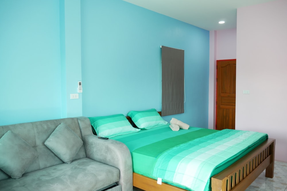 Superior Triple Room photo 2