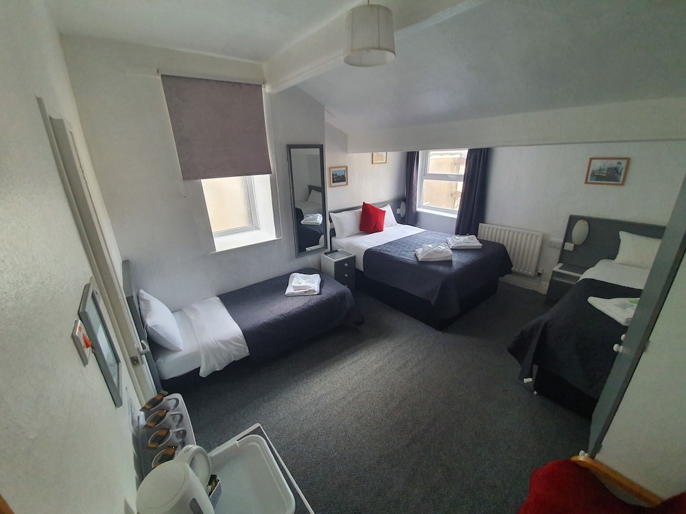 Quadruple Room photo 2