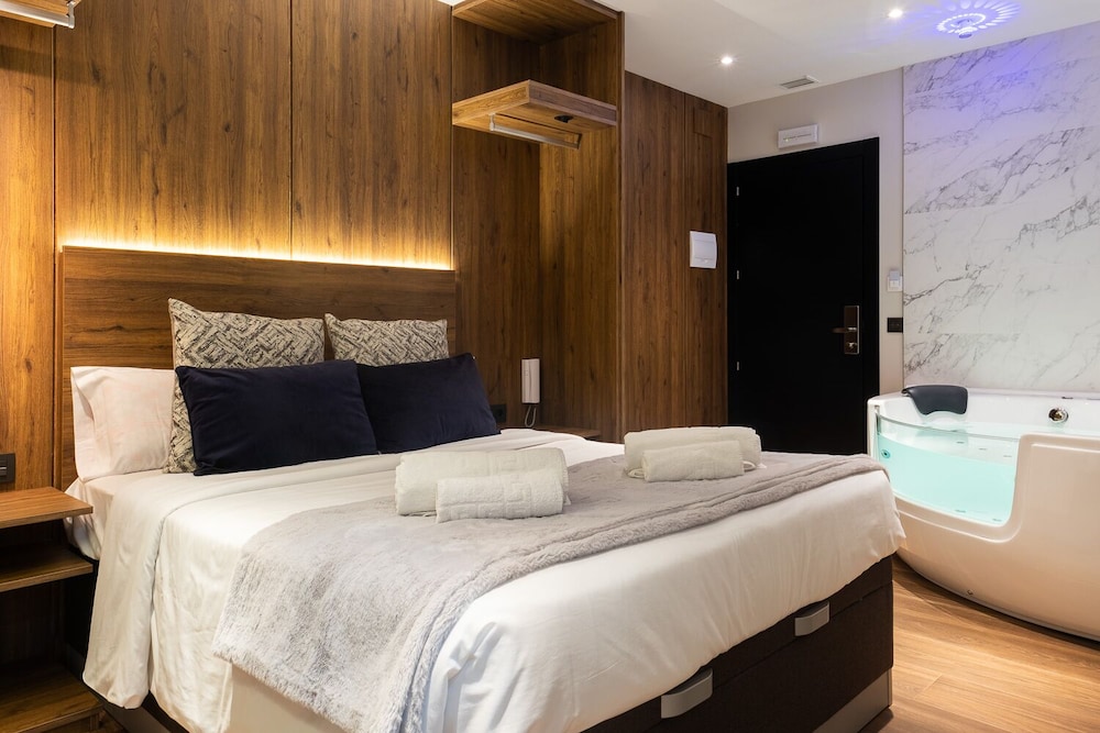 Premium Suite