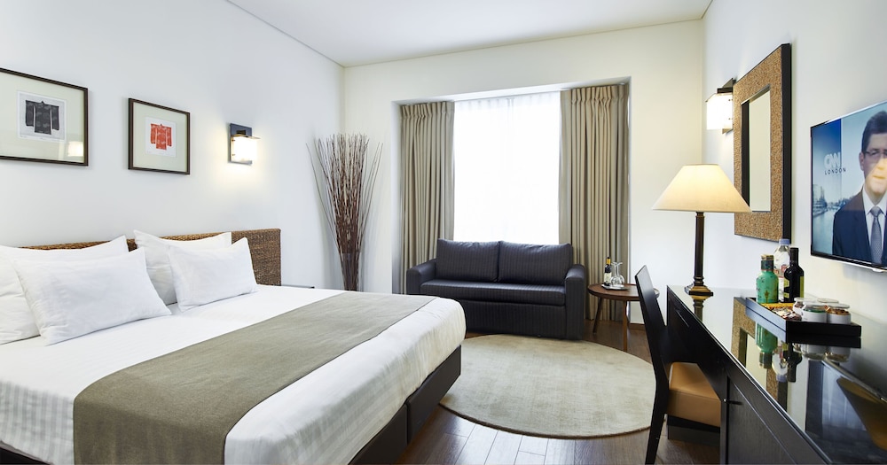 Club Room (club lounge access) - Photo 1