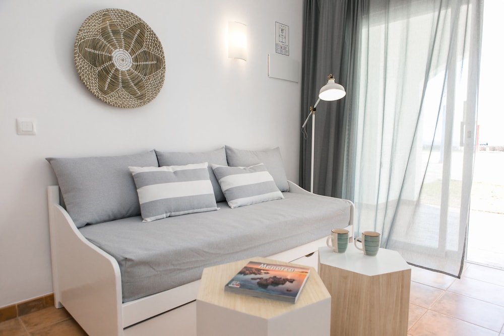 Room, 1 Bedroom, Partial Sea View (1 adults and 2 child)