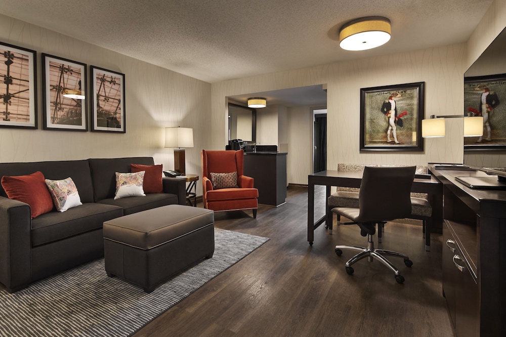 Suite, 1 King Bed, Non Smoking (Custom) - Photo 8