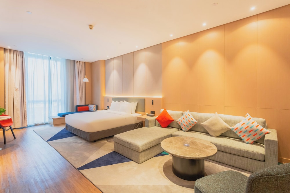 Standard Room, 1 King Bed, City View (Extra Space), photo 6