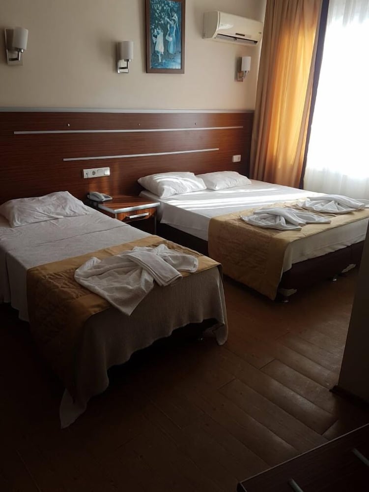 Standard Triple Room photo 1