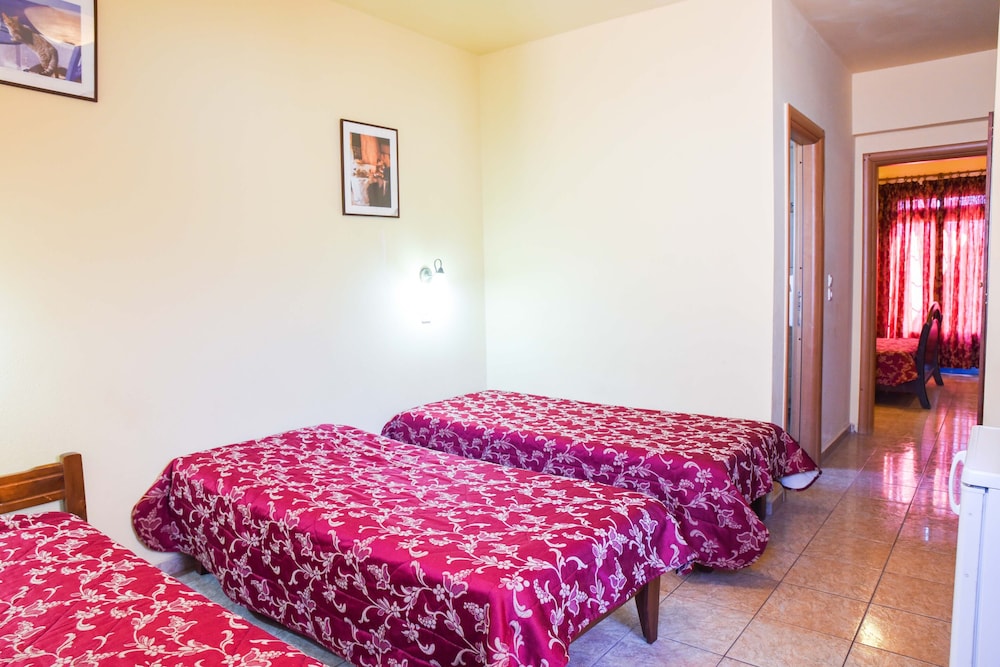 Apartment, 1 Bedroom (5 Adults) photo 1