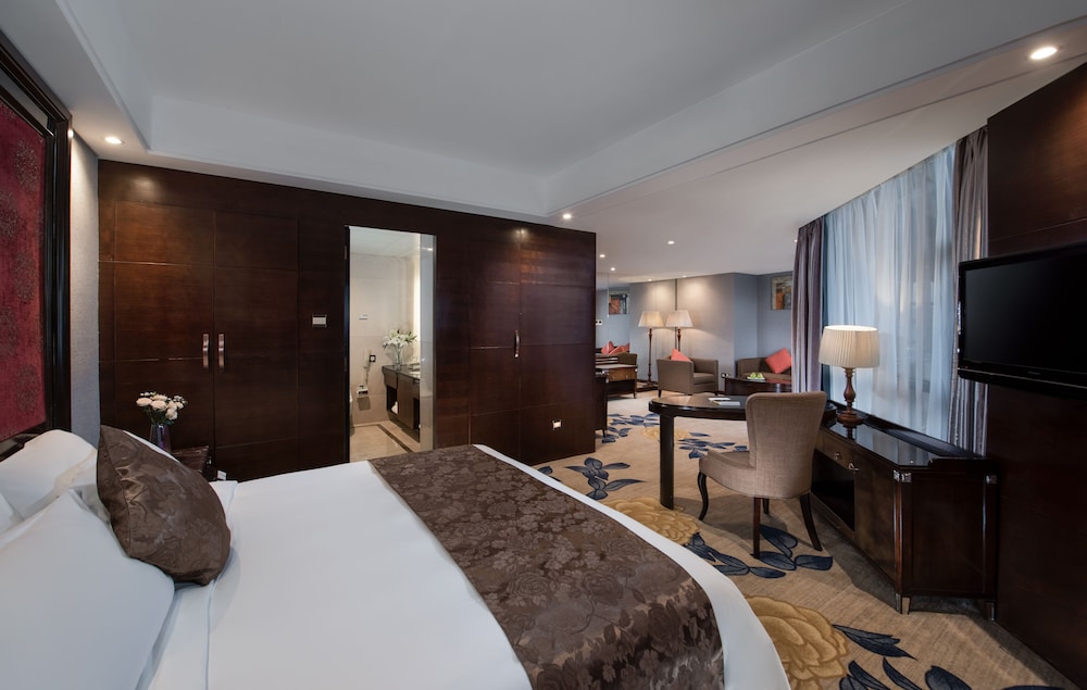 Classic Single Room, 1 Queen Bed - Photo 4