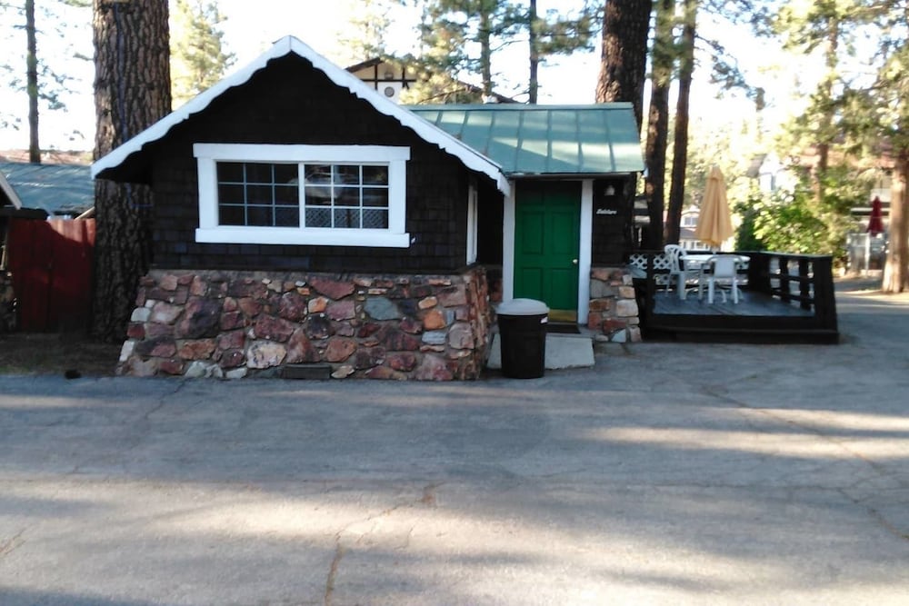 Traditional Cabin