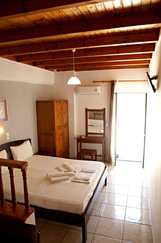 Quadruple Room, Sea View photo 2