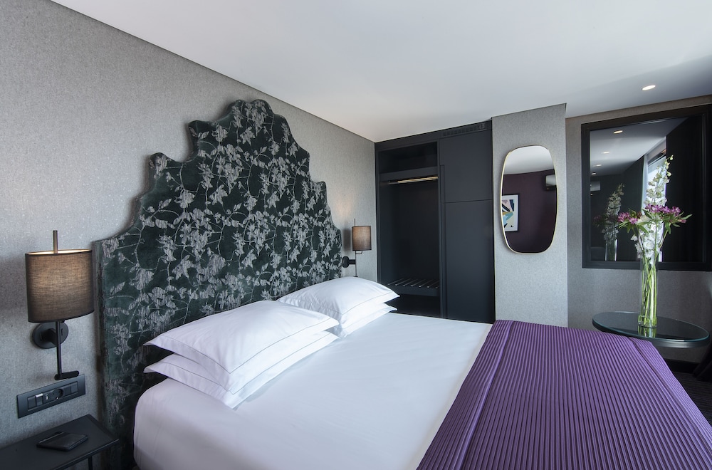 Deluxe Double or Twin Panoramic View Room - Photo 6