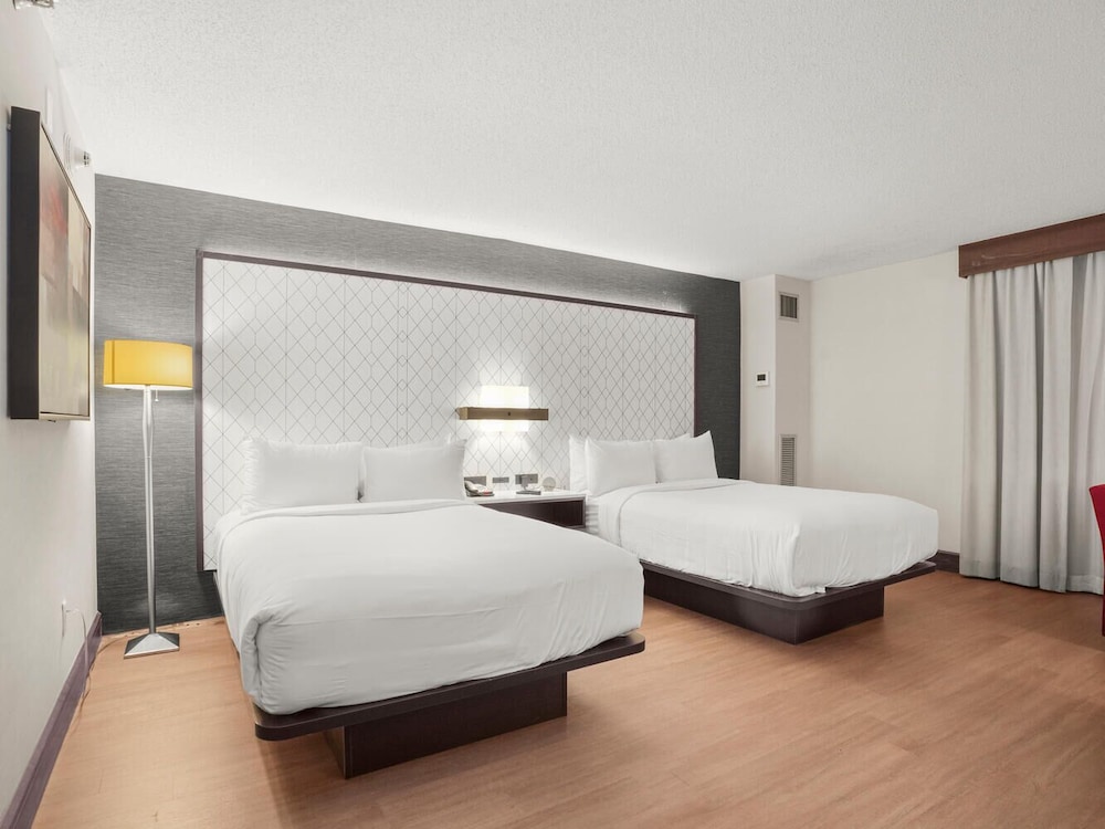 Basic Room, 2 Double Beds - Photo 1