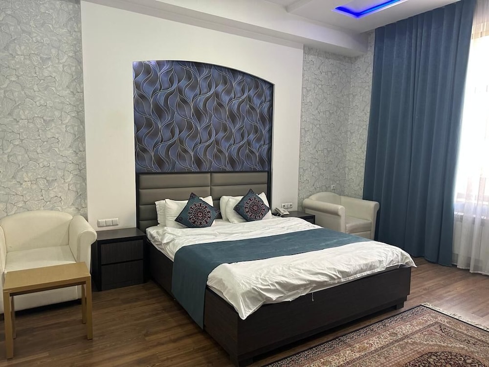 Luxury Suite, Courtyard View photo 2