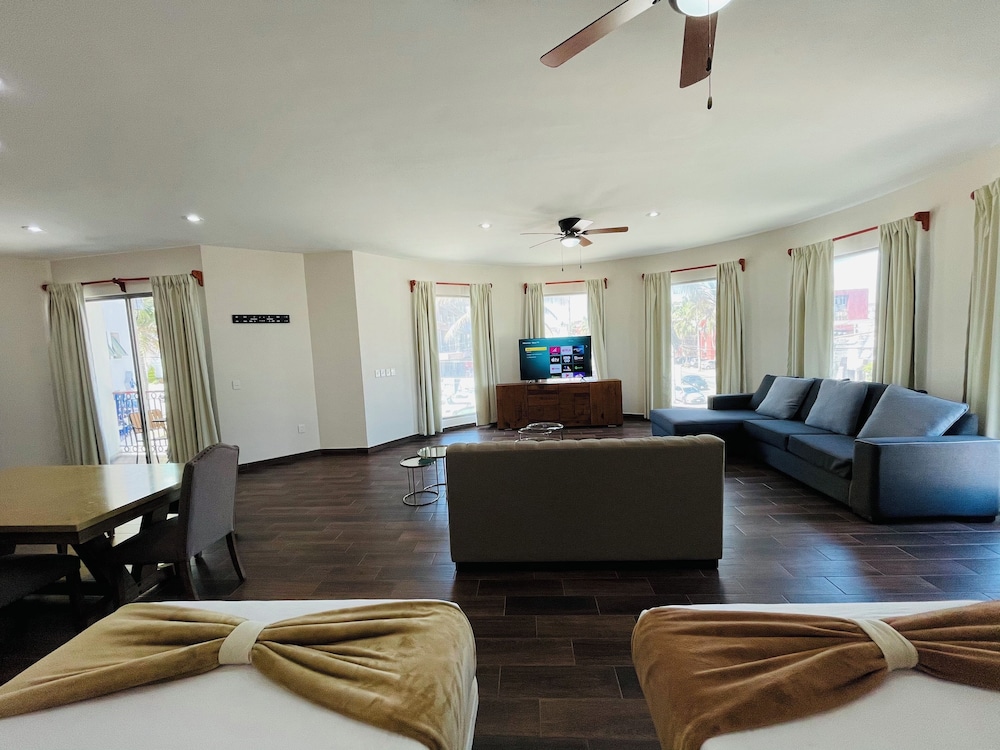 Superior Studio Suite photo 3