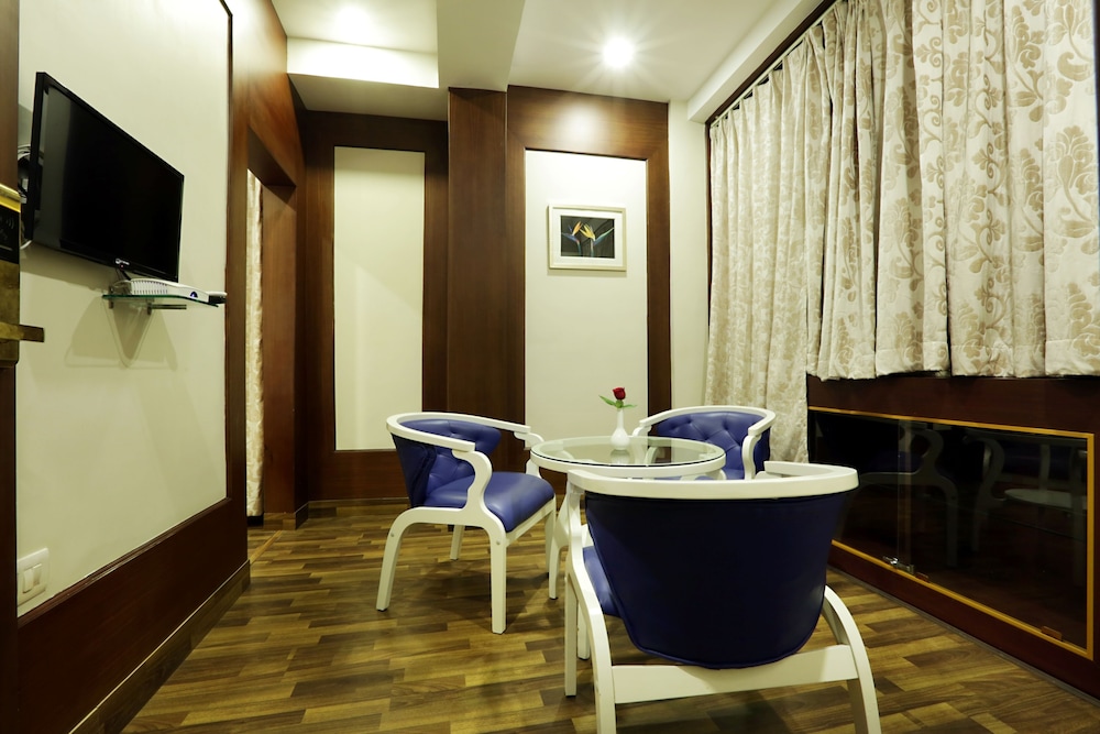 Grand Suite, 1 Bedroom, Smoking photo 2