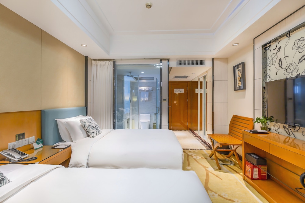 Basic Twin Room, Multiple Beds photo 2