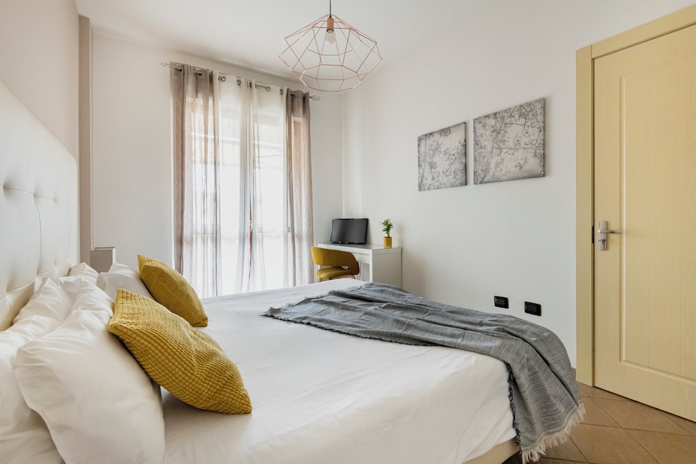 Classic Apartment, 2 Bedrooms, Garden Area photo 3