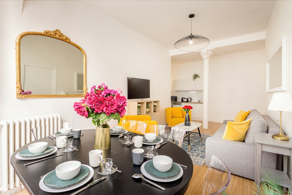 Apartment, City View photo 3