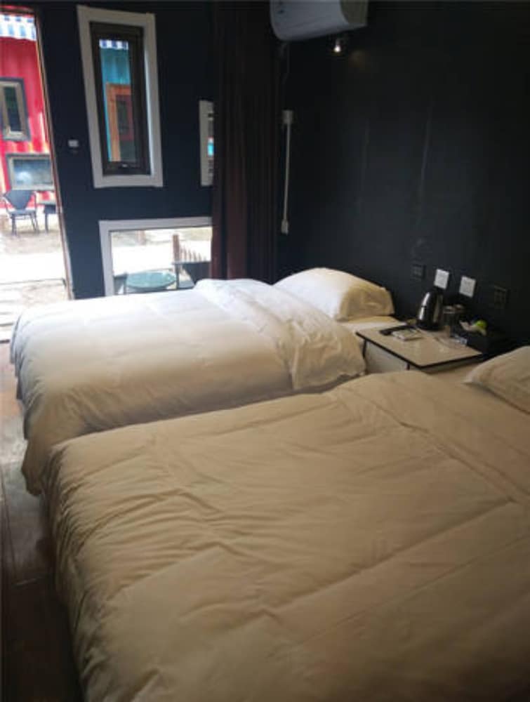 Superior Twin Room photo 2