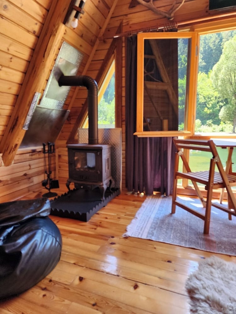 Deluxe Bungalow photo 3