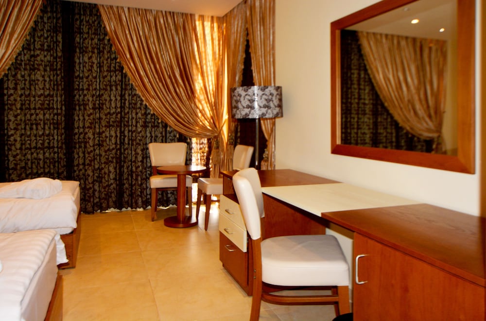 Luxury Villa, 3 Bedrooms, Smoking, Terrace photo 3