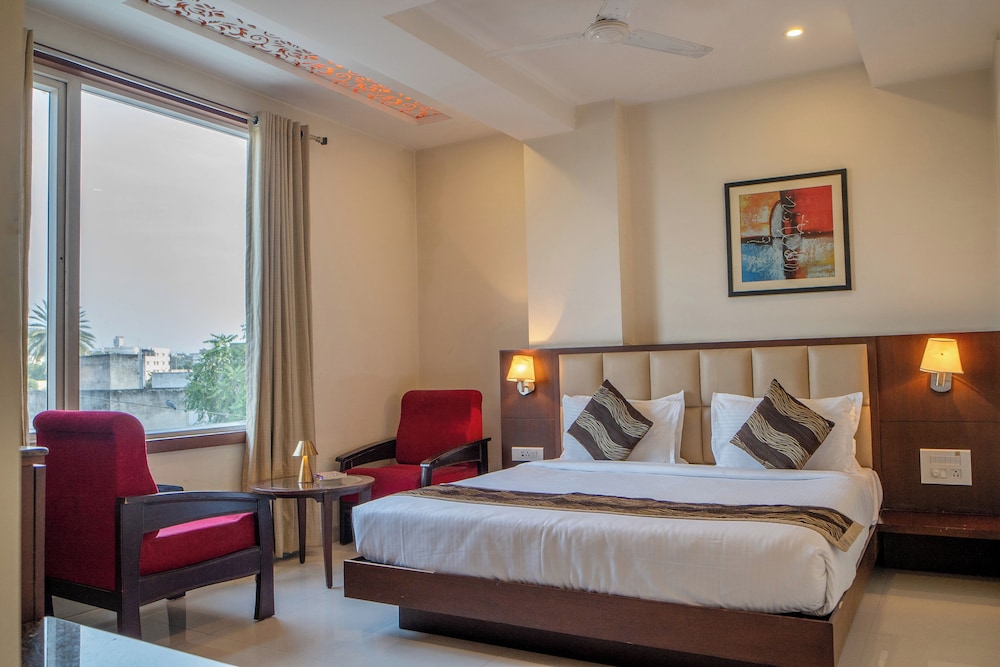 Deluxe Room - Photo 14
