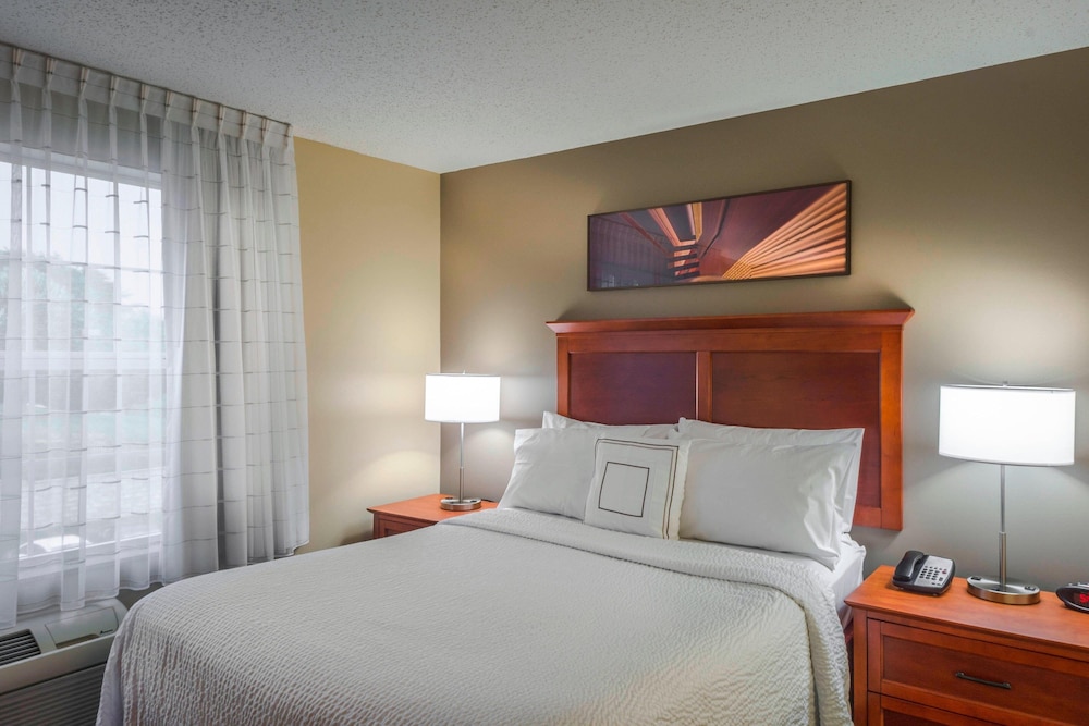 Studio, 1 Queen Bed - Photo 1