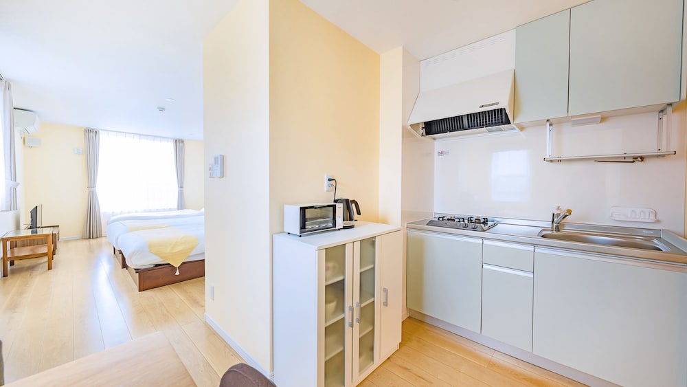 Twin Room (with Extra Bed) - Photo 12
